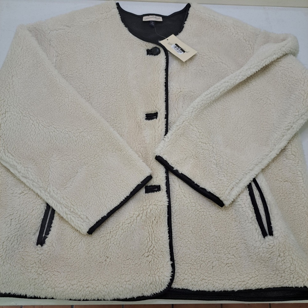 Universal Thread Womens Jacket XXL Cream NWT Sherpa Faux Leather 1967-520